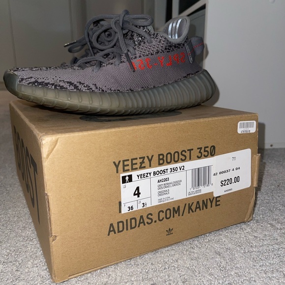 Grey Yeezy Boost 350V2 Size 4 in Mens - Picture 5 of 5